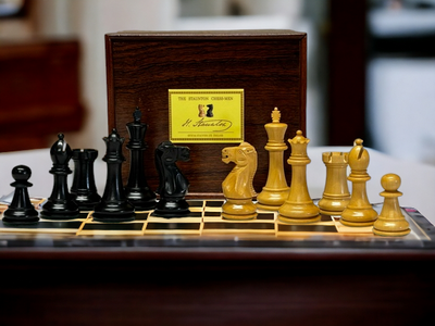 Old English Boxwood and Black Chess Pieces & Slide Box - Official Staunton™ 